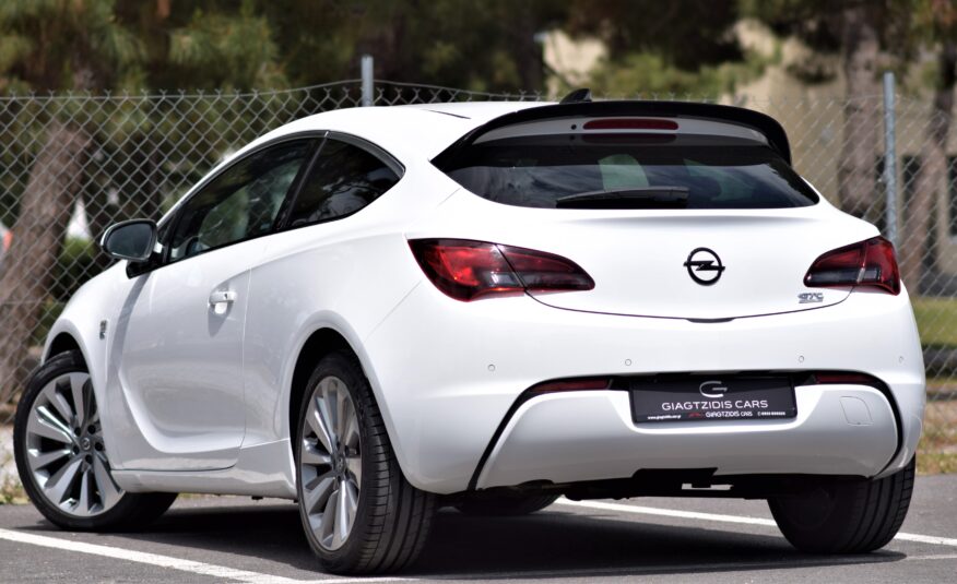 Opel Astra GTC OPC LINE